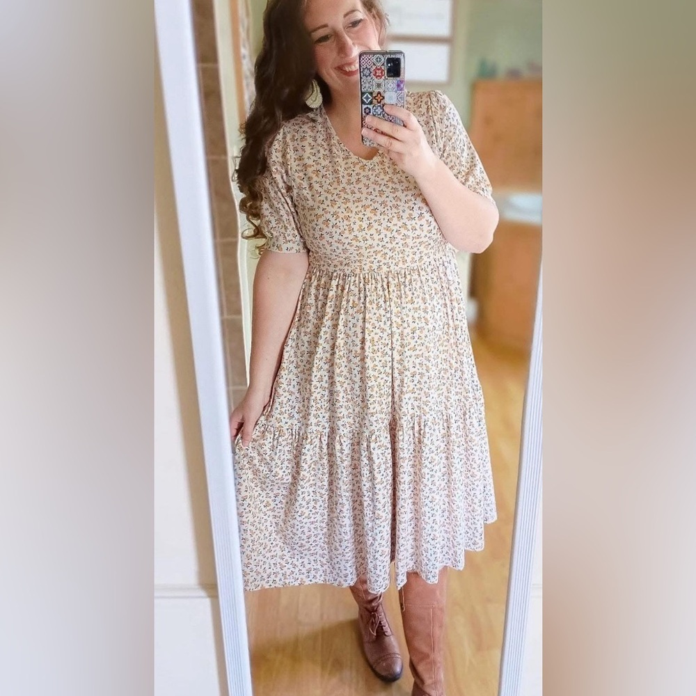 SUPER CUTE DRESSES buttercup dress; nursing dress - Picture 14 of 14